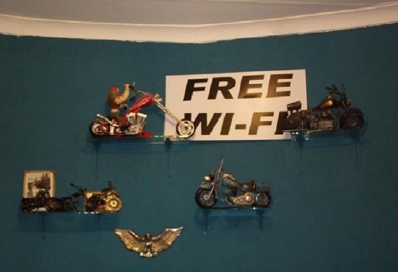 فندق صغير Graskop Family Retreat And Backpackers