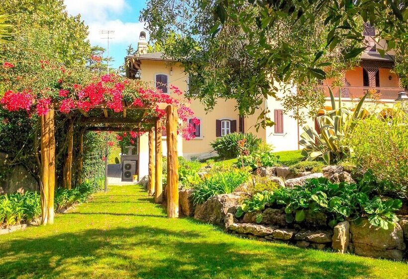 ユースホステル Sintra Marmoris Palace