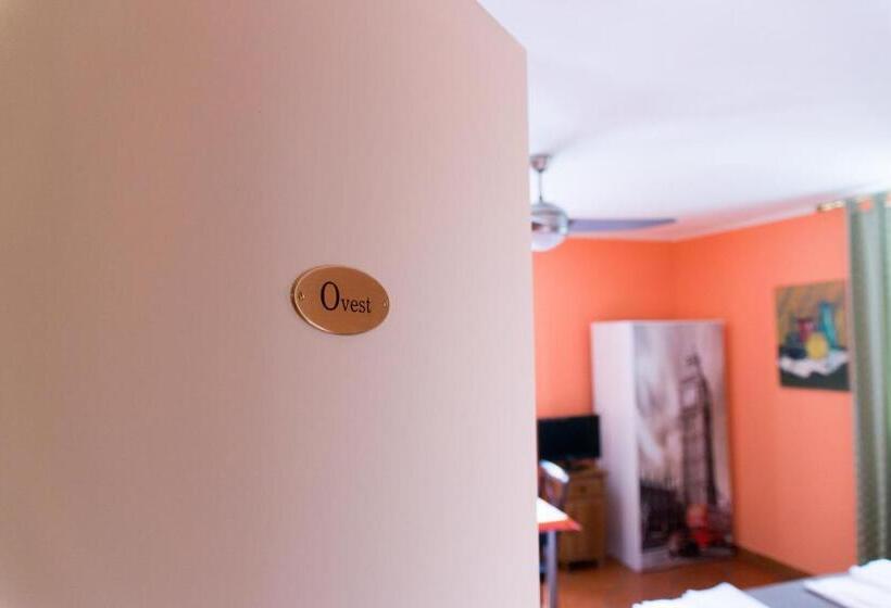 住宿加早餐  Al Cardinale Rooms & Studios