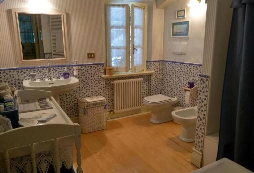 Bed and Breakfast Alle Rive Bed'n'books Apt