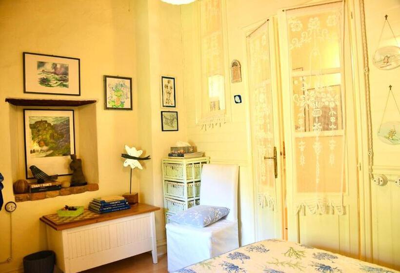 Bed and Breakfast Alle Rive Bed'n'books Apt