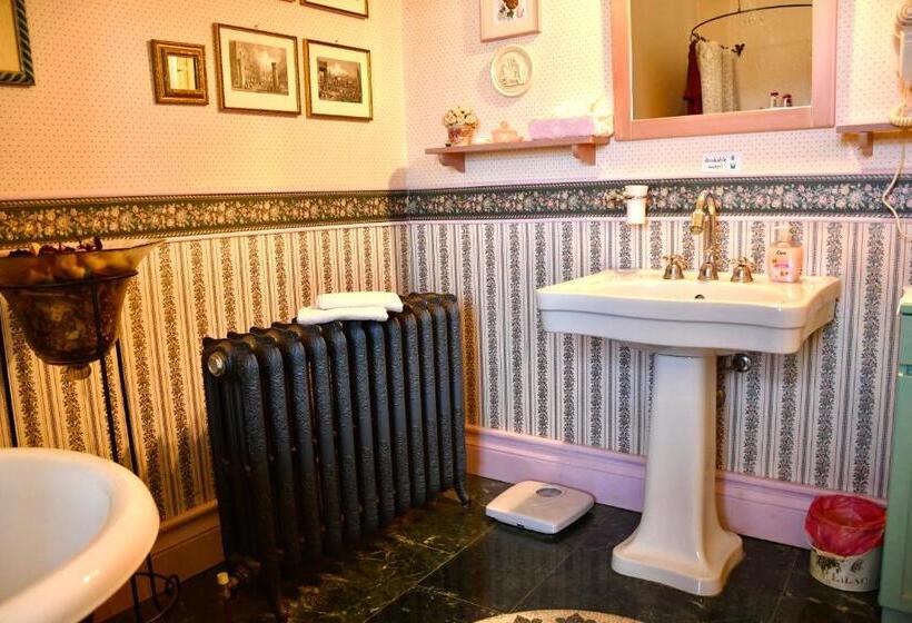 Bed and Breakfast Alle Rive Bed'n'books Apt