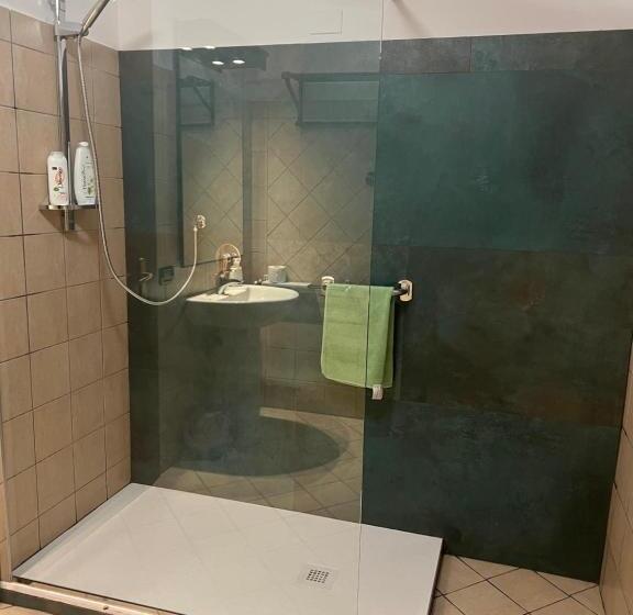 ベッドアンドブレックファースト Clock S House