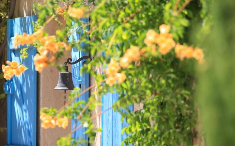 민박 Domaine Du Clos D Alari Chambres D Hôtes Au Milieu Des Vignes