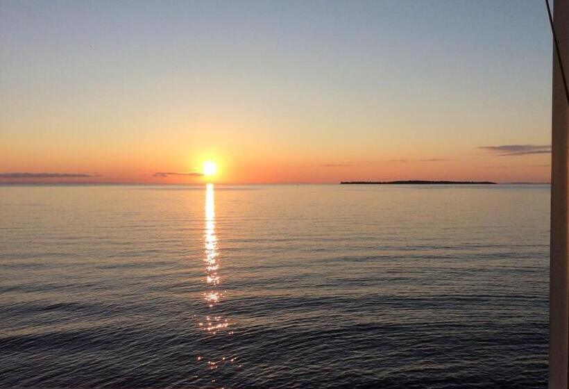 ベッドアンドブレックファースト Gite Les 2 Soeurs