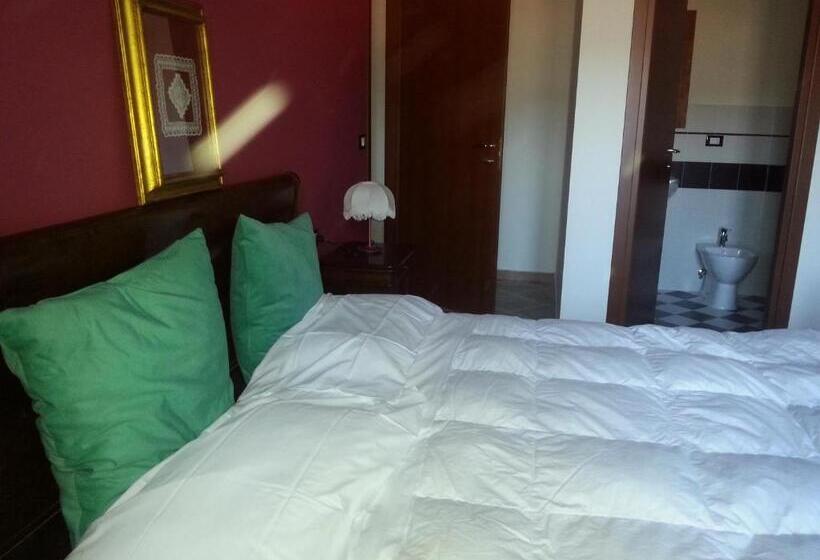 تختخواب و صبحانه Il Giardinaccio Agriturismo