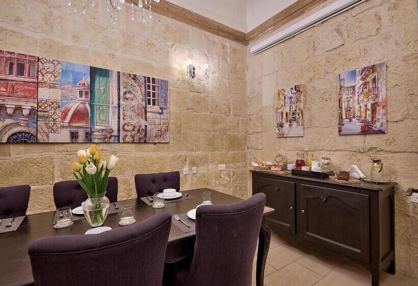 تختخواب و صبحانه Julesy S Bnb