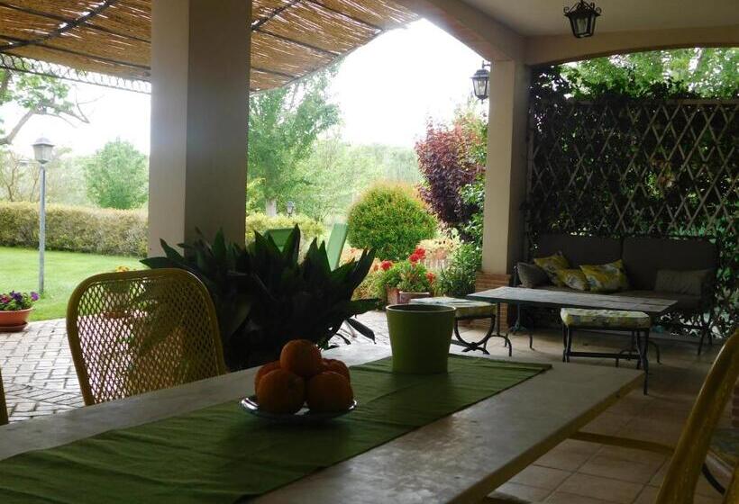 צימר L Albero Del Pepe