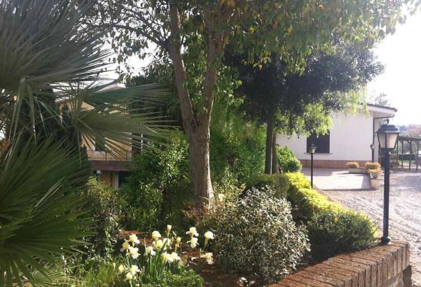 צימר L Albero Del Pepe