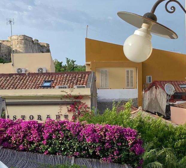 مبيت وإفطار L Antico Borgo