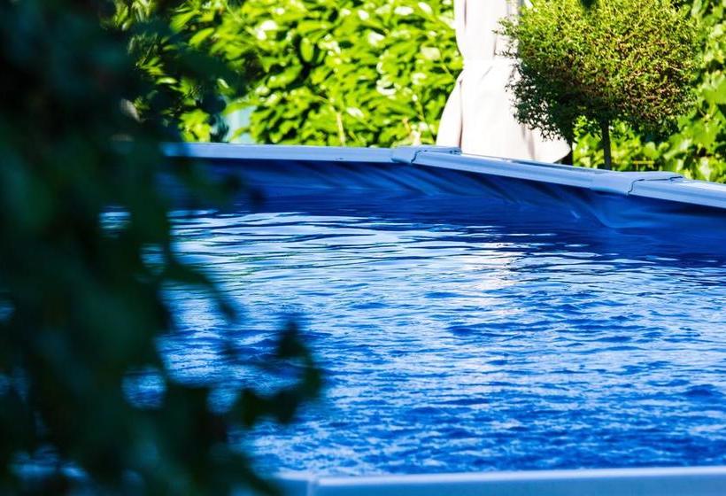 Bed and Breakfast L Armourier