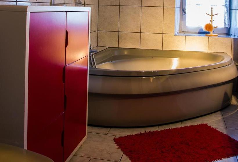 Bed and Breakfast L Armourier