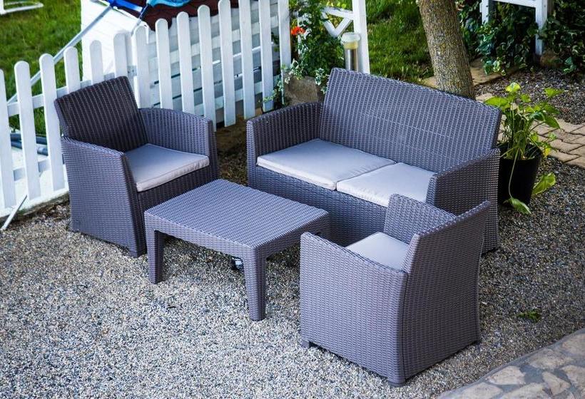 Bed and Breakfast L Armourier