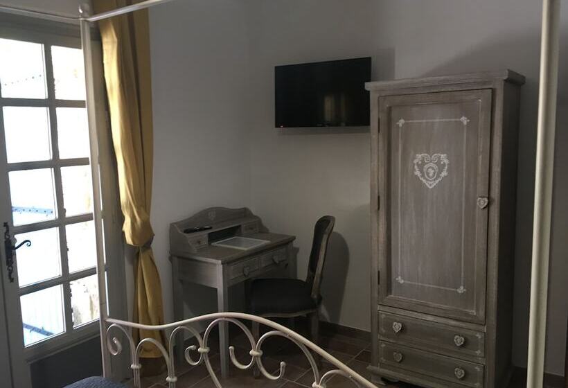 צימר Mas De La Pinède Ex Les Arbousiers