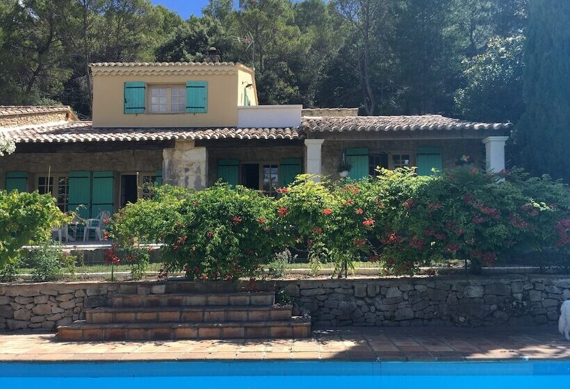 צימר Mas De La Pinède Ex Les Arbousiers