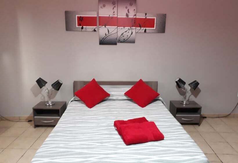 تختخواب و صبحانه Luxury Room In The South Of Malta