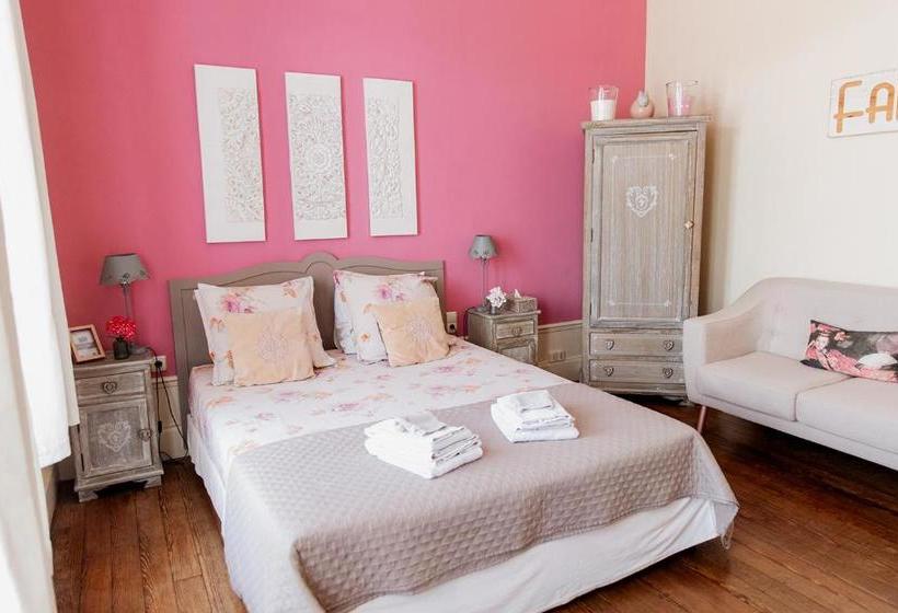 住宿加早餐  Maison D'hôtes La Poterne