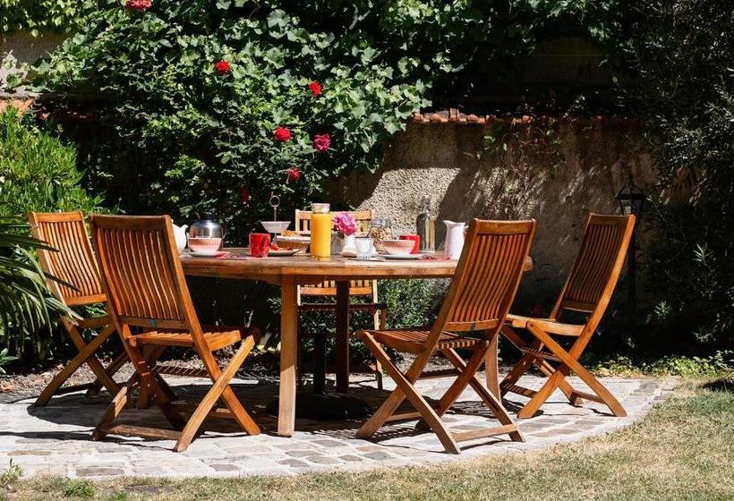 ベッドアンドブレックファースト Maison D'hôtes La Poterne