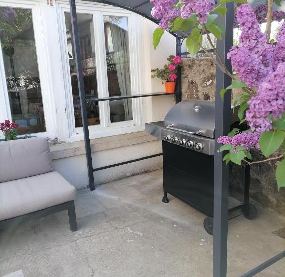 ベッドアンドブレックファースト Maison La Vigne   Gîtes Et Chambres D Hôtes