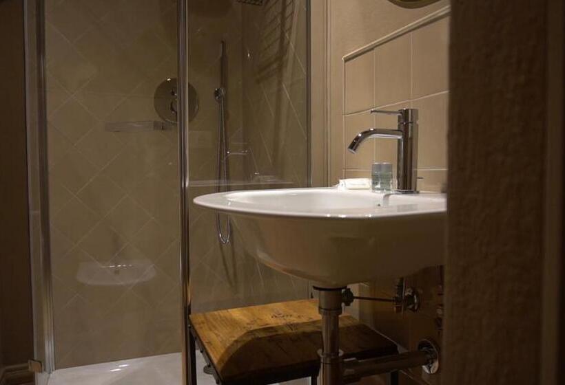 تختخواب و صبحانه Oberdan Ospitalita