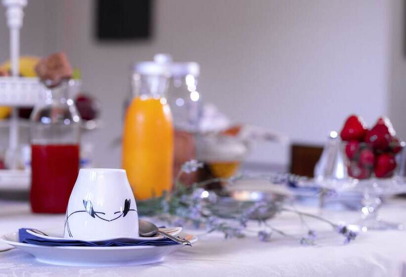 ベッドアンドブレックファースト Rita's Garden