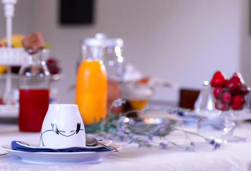 ベッドアンドブレックファースト Rita's Garden