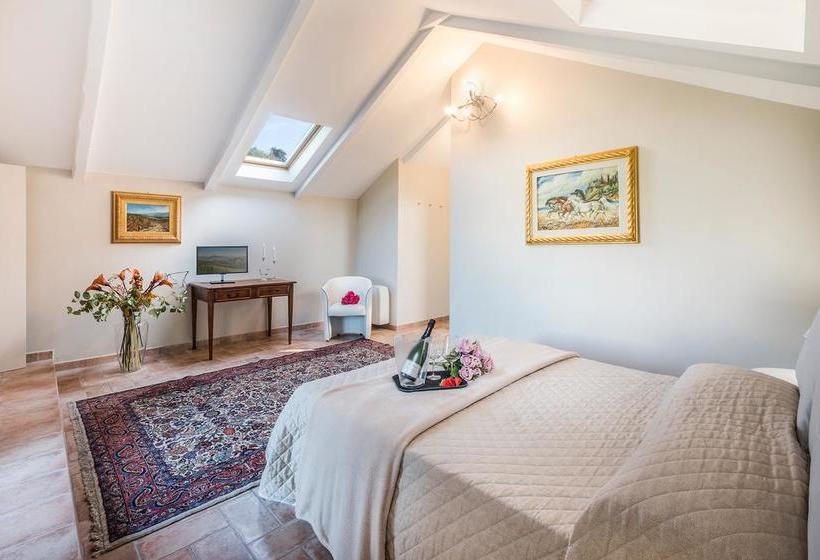 مبيت وإفطار Villa Gremì   Castiglione Falletto