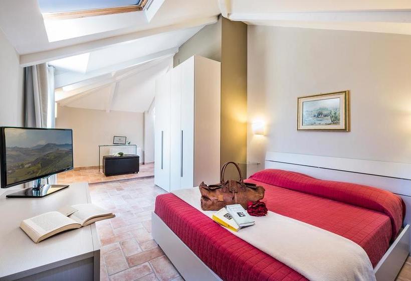 مبيت وإفطار Villa Gremì   Castiglione Falletto