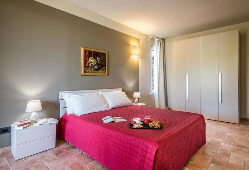 مبيت وإفطار Villa Gremì   Castiglione Falletto