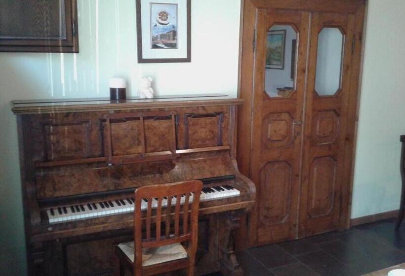 בית מלון כפרי Albergo Ristorante Leon D'oro