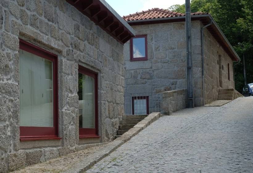 호텔 Aldeia Turística De Louredo