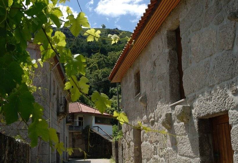 호텔 Aldeia Turística De Louredo