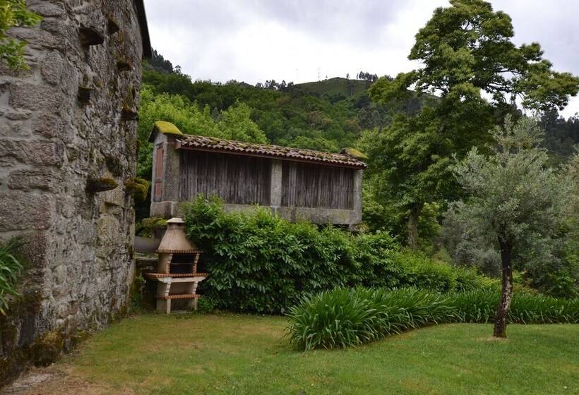 호텔 Aldeia Turística De Louredo