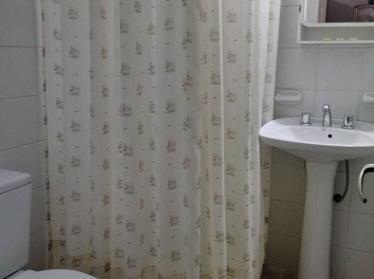 בית מלון כפרי Alonso