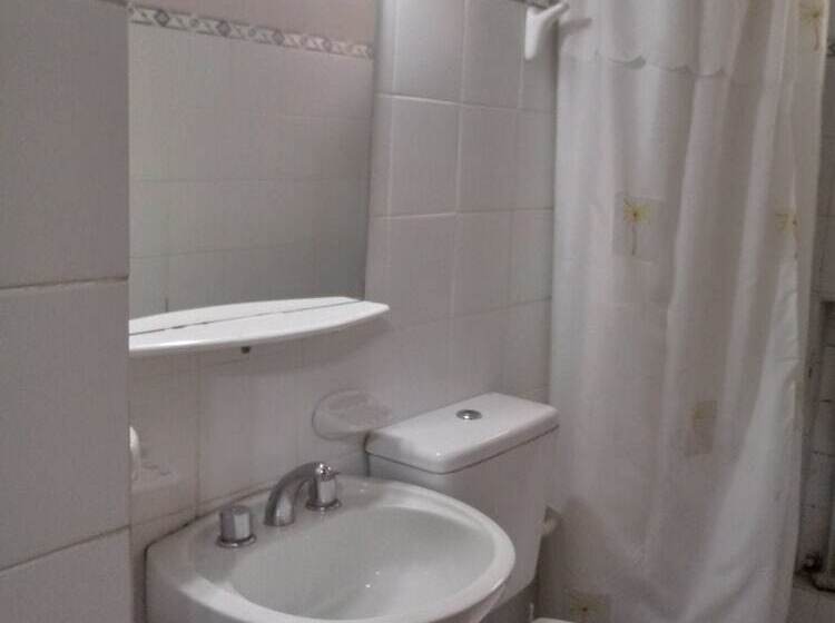 בית מלון כפרי Alonso