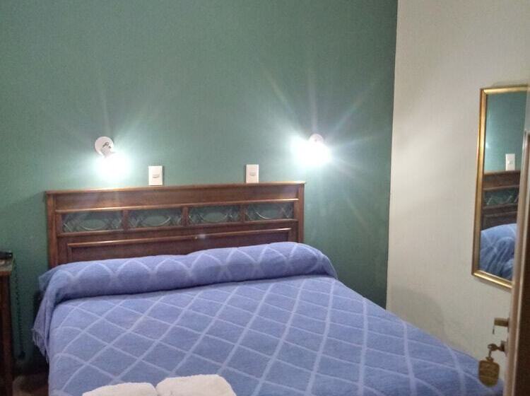 בית מלון כפרי Alonso