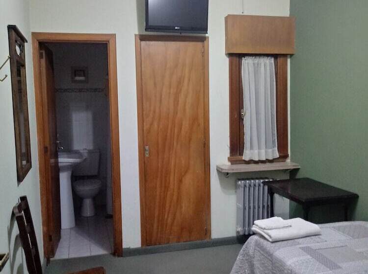 בית מלון כפרי Alonso