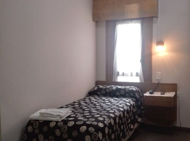 בית מלון כפרי Alonso