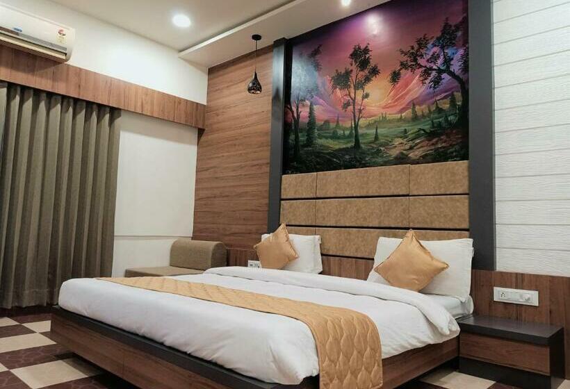 בית מלון כפרי Anil Farmhouse  Gir Jungle Resort