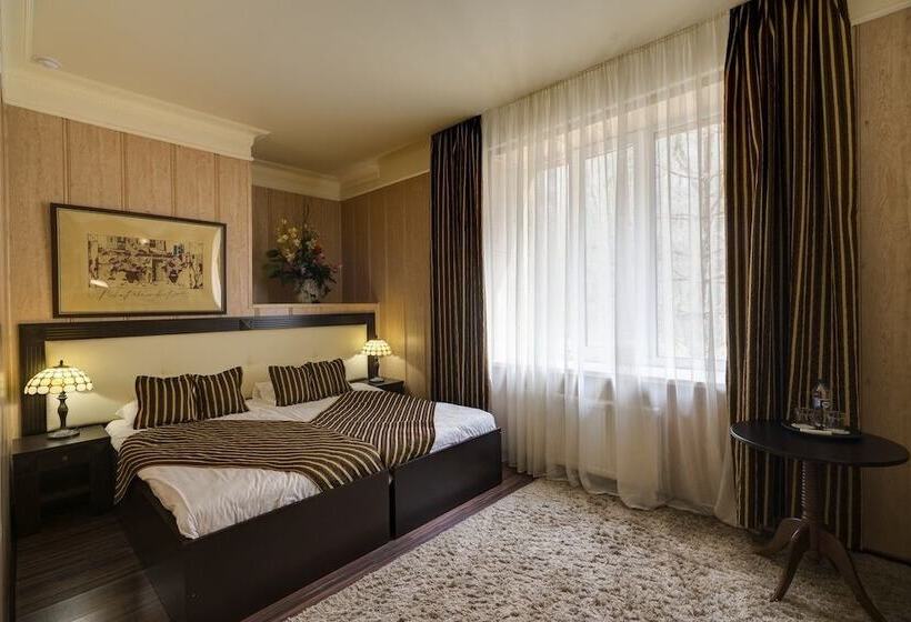 ホテル Baden Baden