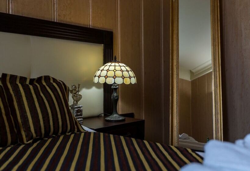 ホテル Baden Baden