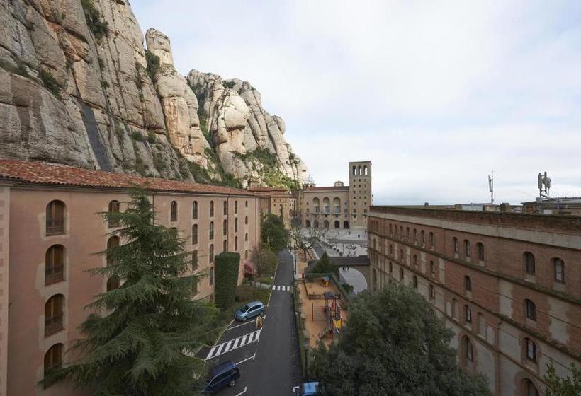 Apartamentos Montserrat Abat Marcet