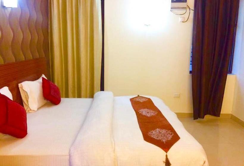 فندق Niketan Mezbaan Suites