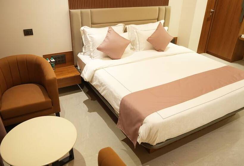 فندق Jivanta Shirdi