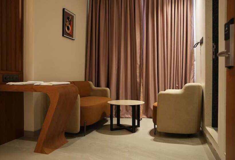 فندق Jivanta Shirdi