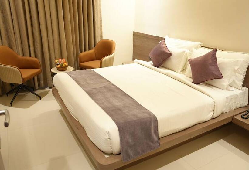 فندق Jivanta Shirdi