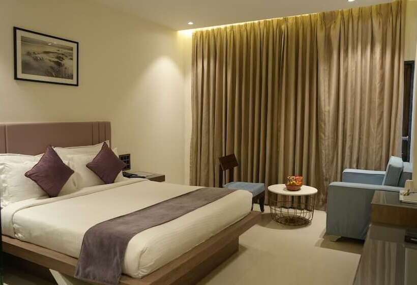 فندق Jivanta Shirdi