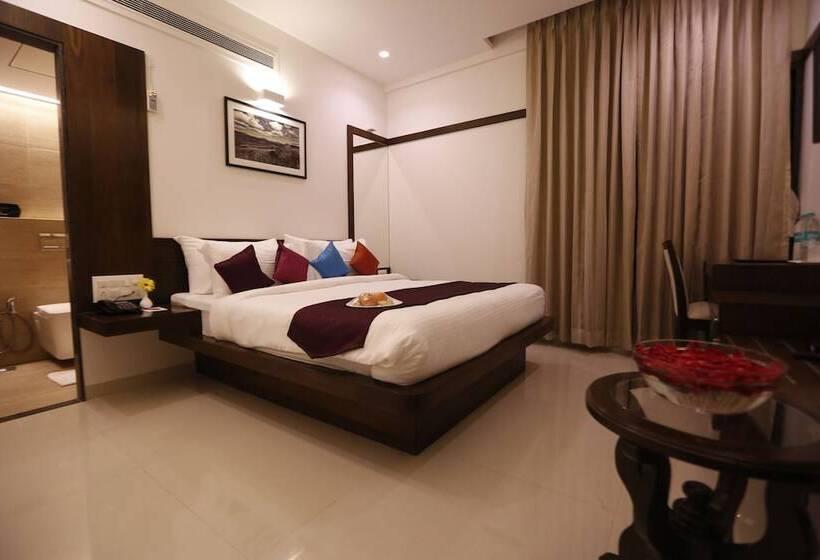 فندق Jivanta Shirdi