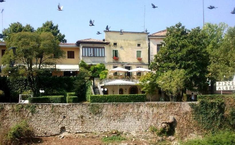 בית מלון כפרי Leon D'oro