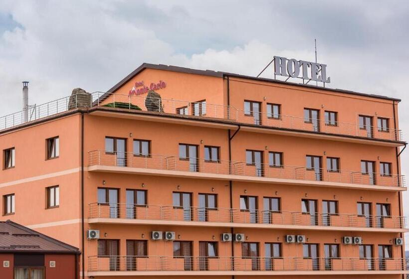 هتل Monte Carlo Reghin